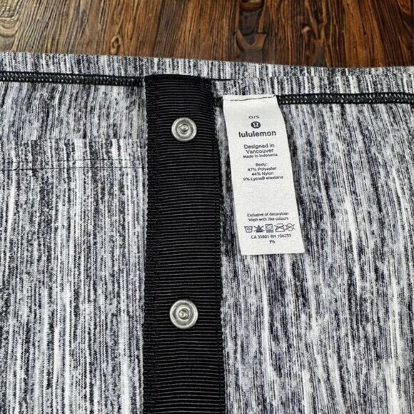 Lululemon Vinyasa Scarf Rulu Space Dye Camo Seal Grey Deep Coal Snap Wrap NWOT - Picture 3 of 10